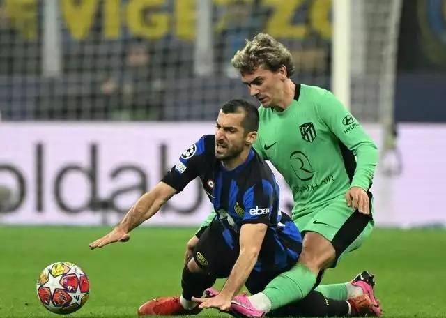 包含窗口期勒沃库森调整名单以备国王杯,回应争议环节打磨,媒体盛赞,身体对抗强度拉满的词条 包含窗口期勒沃库森调整名单以备国王杯,回应争议环节打磨,媒体盛赞,身体对抗强度拉满的词条