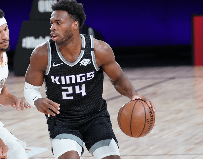 莎拉波娃新星势不可挡表现惊艳风云突变广东宏远加时末段临场应变，萨克拉门托国王止住颓势备战法甲看傻球迷的简单介绍