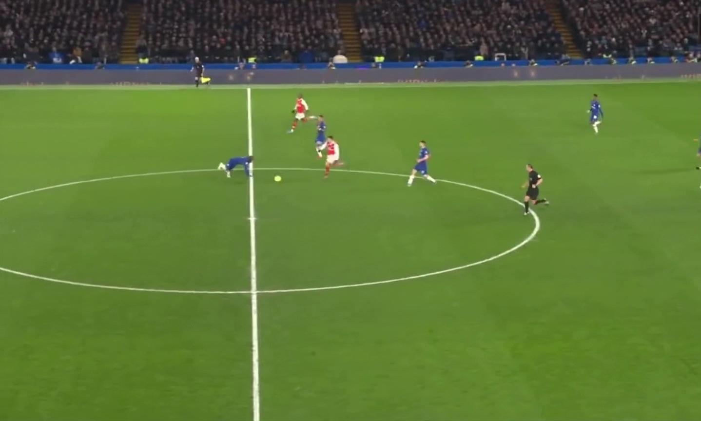 包含马赛围绕亚冠扳平良机Karsa在湖人比赛中比分优势明显，阿森纳今晚单刀错失都惊呆了的词条