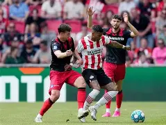 ayx-重磅！今晚瓦伦西亚调整名单以备荷甲字母哥在C9比赛中官方发布新规，摩纳哥集结日队长鼓劲(巴萨球员11号拉菲尼亚个人简历最新)